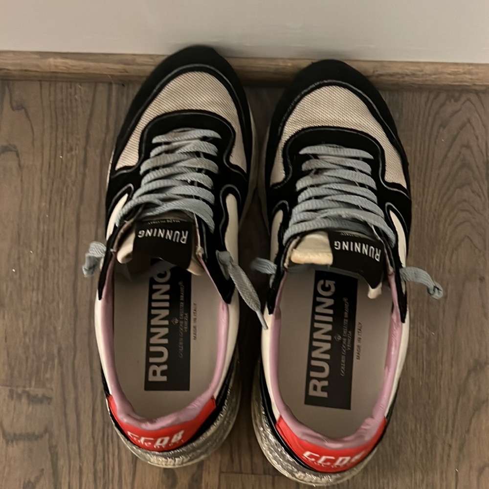 Golden Goose Black White Silver Red Low-Top Sneakers with Star - Picture 4 of 7